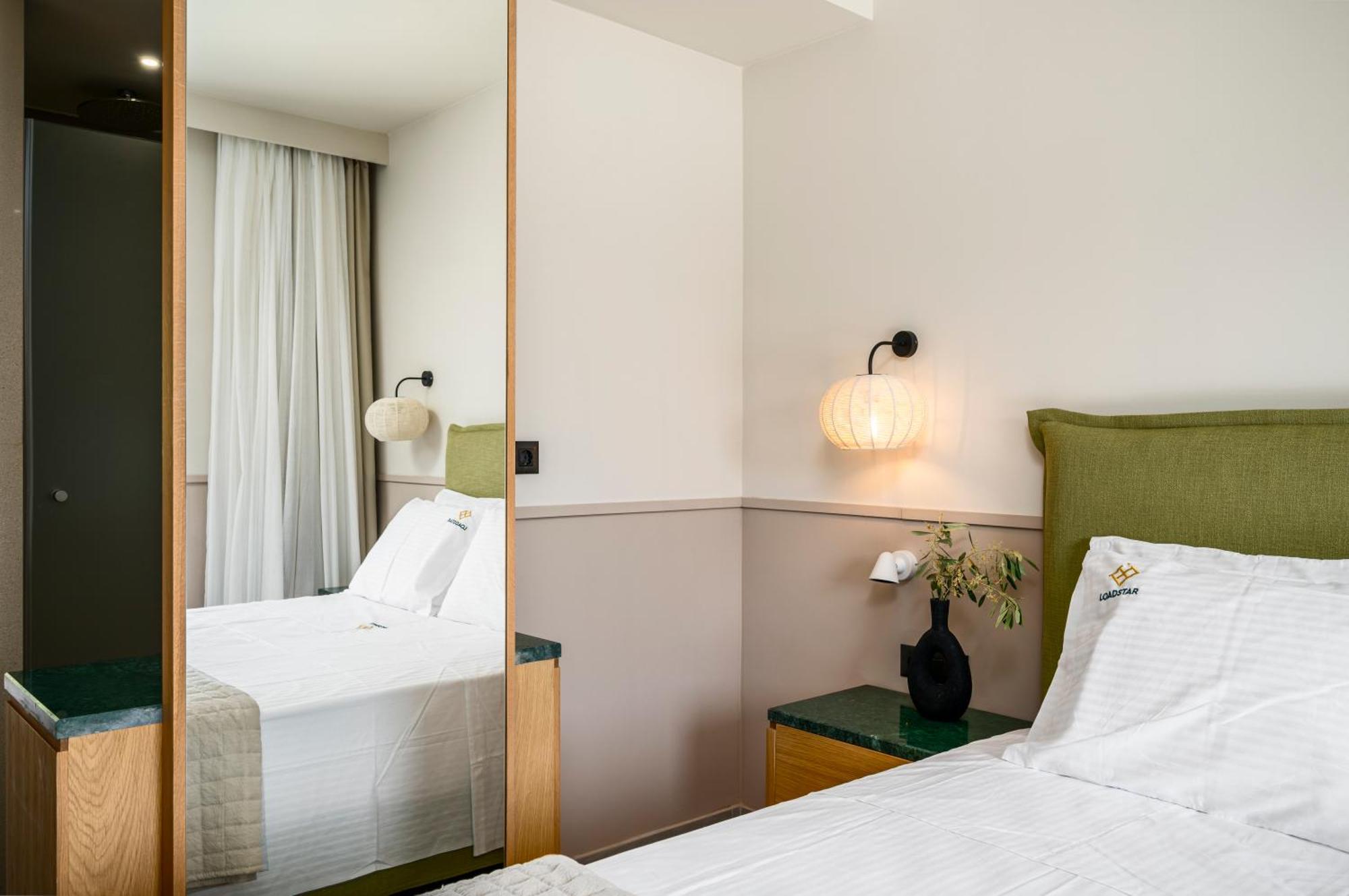 Loadstar Rooms & Suites Контокали Екстериор снимка