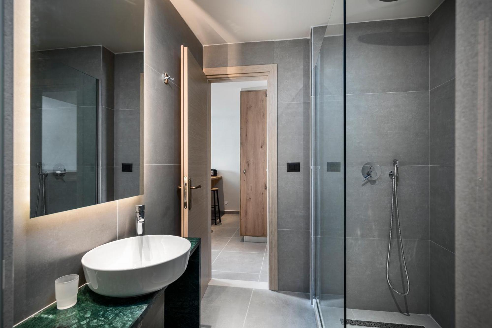 Loadstar Rooms & Suites Контокали Екстериор снимка
